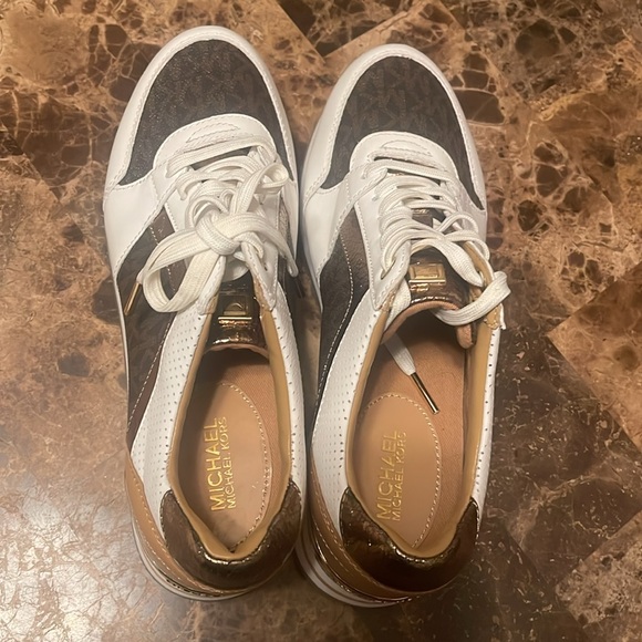 MICHAEL KORS Billie Leather
White Brown Casual Trainer
Sneakers Size 8.5 - Picture 4 of 7